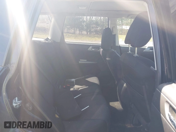 2013 Subaru Forester 2.5X Premium with VIN JF2SHADC6DH441989, listed as a IAAI auction lot 41904752 with 201,903 mi miles. Bid and sale history available at carsss.com. Image 8.