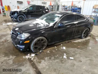 2015 Mercedes-Benz C-Class C 250 with VIN WDDGJ4HBXFG402218, listed as a Copart auction lot 45264425 with 66,481 mi miles and Non Repairable. Bid and sale history available at carsss.com. Image 1.