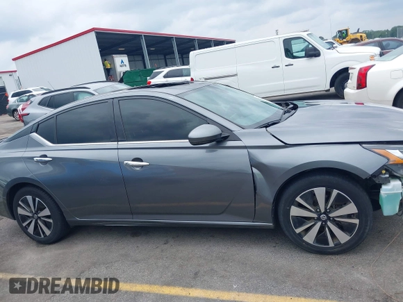 2019 Nissan Altima SV with VIN 1N4BL4DV4KC205891, listed as a IAAI auction lot 42414475 with 60,462 mi miles and . Bid and sale history available at DreamBid. Image 14.