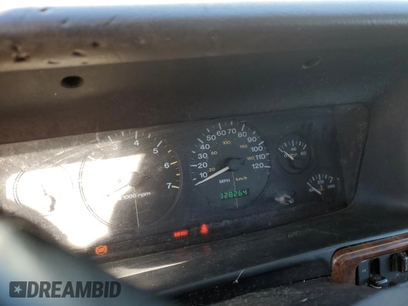 1998 Jeep Grand Cherokee Limited with VIN 1J4GZ78Y0WC307578, listed as a Copart auction lot 45272765 with 328,264 mi miles and Salvage title. Bid and sale history available at DreamBid. Image 9.