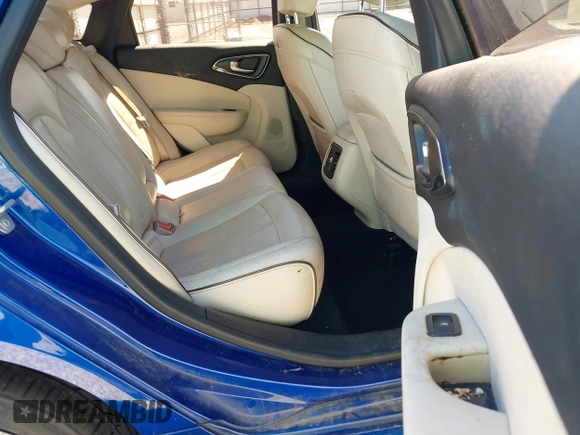 2015 Chrysler 200 C with VIN 1C3CCCCG1FN549043, listed as a IAAI auction lot 41985560 with 178,265 mi miles. Bid and sale history available at carsss.com. Image 8.