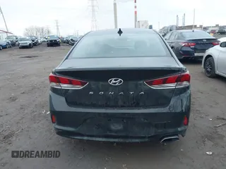 2018 Hyundai Sonata Limited with VIN 5NPE34AF8JH610692, listed as a IAAI auction lot 41503265 with 137,599 mi miles. Bid and sale history available at carsss.com. Image 17.