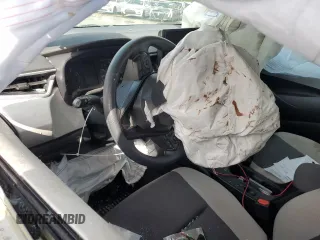 2024 Toyota Corolla LE z VIN 5YFB4MDE8RP127012, wystawiony jako Copart lot #59703735 z przebiegiem Nie podano mil oraz Szkoda całkowita • Salvage title. Historia ofert i sprzedaży dostępna na DreamBid. Obrazek 8.