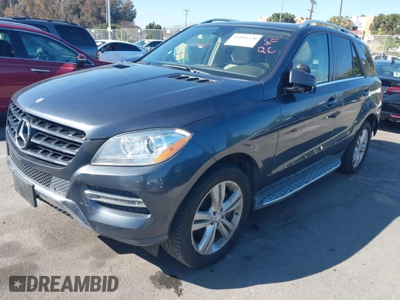 2013 Mercedes-Benz M 350 with VIN 4JGDA5JB3DA193378, listed as a IAAI auction lot 41806370 with 144,744 mi miles and . Bid and sale history available at DreamBid. Image 2.