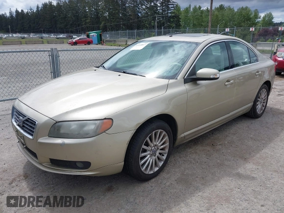 2007 Volvo S80 I6 z VIN YV1AS982871016440, wystawiony jako IAAI lot #42218817 z przebiegiem 96 462 mil mil oraz . Historia ofert i sprzedaży dostępna na DreamBid. Obrazek 2.
