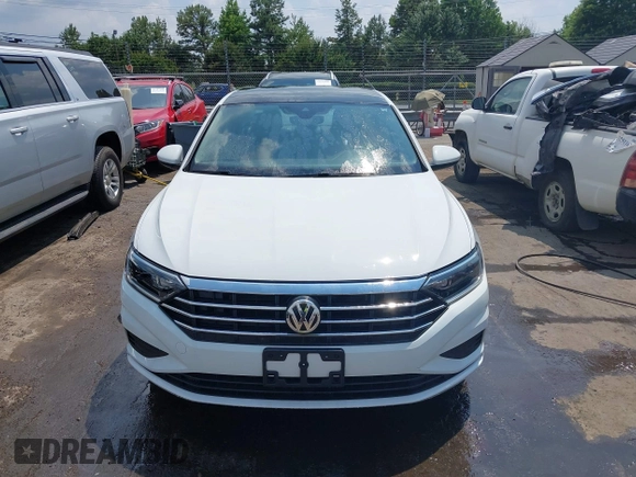 2019 Volkswagen Jetta SEL z VIN 3VWEB7BU8KM171987, wystawiony jako IAAI lot #42597141 z przebiegiem 45 620 mil mil oraz . Historia ofert i sprzedaży dostępna na DreamBid. Obrazek 12.