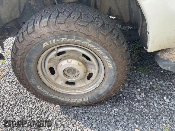 2015 Ford F-350 with VIN 1FT7X3B66FEB62398, listed as a IAAI auction lot 42674461 with 201,802 mi miles and . Bid and sale history available at DreamBid. Image 15.