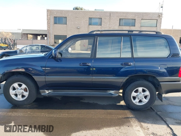 2000 Toyota Land Cruiser z VIN JT3HT05J3Y0098534, wystawiony jako IAAI lot #41054858 z przebiegiem 336 520 mil mil oraz . Historia ofert i sprzedaży dostępna na DreamBid. Obrazek 14.