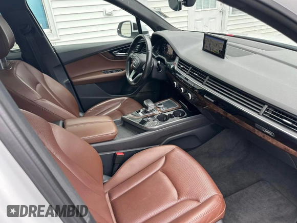 2018 Audi Q7 Premium Plus with VIN WA1LAAF70JD019706, listed as a Copart auction lot 63009995 with 109,501 mi miles and Clean title. Bid and sale history available at DreamBid. Image 8.