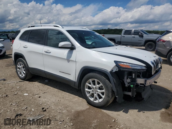 2016 Jeep Cherokee Latitude z VIN 1C4PJLCB0GW329394, wystawiony jako Copart lot #55442565 z przebiegiem 95 136 mil mil oraz Szkoda całkowita • Salvage title. Historia ofert i sprzedaży dostępna na DreamBid. Obrazek 4.