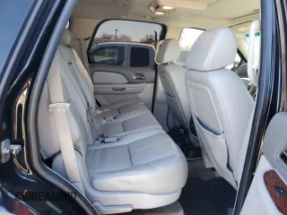 2009 GMC Yukon SLT w/4SB with VIN 1GKFK33059R106202, listed as a Copart auction lot 46700985 with 156,709 mi miles and Salvage Title. Bid and sale history available at carsss.com. Image 11.