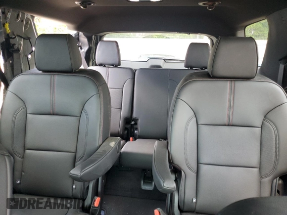 2023 Chevrolet Traverse RS z VIN 1GNEVJKW3PJ339894, wystawiony jako Copart lot #55284345 z przebiegiem 20 737 mil mil oraz Szkoda całkowita • Salvage title. Historia ofert i sprzedaży dostępna na DreamBid. Obrazek 10.