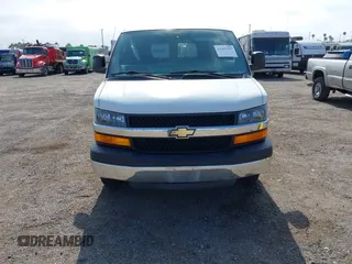 2006 Chevrolet Express Passenger with VIN 1GAHG35U061192639, listed as a IAAI auction lot 42465565 with 208,587 mi miles and . Bid and sale history available at DreamBid. Image 12.