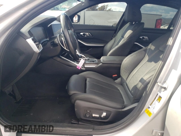 2020 BMW 3 Series 330i z VIN WBA5R1C0XLFH40900, wystawiony jako Copart lot #47571905 z przebiegiem 54 888 mil mil oraz Szkoda całkowita • Salvage title. Historia ofert i sprzedaży dostępna na DreamBid. Obrazek 7.