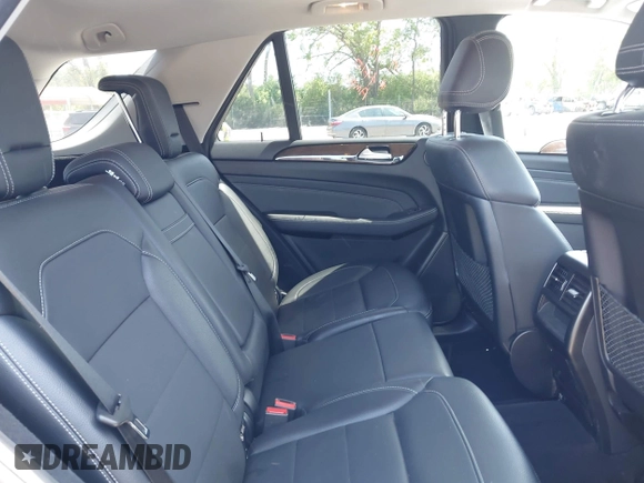 2014 Mercedes-Benz M ML 350 with VIN 4JGDA5JB7EA387106, listed as a IAAI auction lot 42062608 with 82,535 mi miles. Bid and sale history available at carsss.com. Image 8.