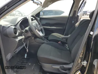 2022 Nissan Kicks S z VIN 3N1CP5BV1NL511552, wystawiony jako Copart lot #56140805 z przebiegiem 70 067 mil mil oraz Szkoda całkowita • Salvage title. Historia ofert i sprzedaży dostępna na DreamBid. Obrazek 7.