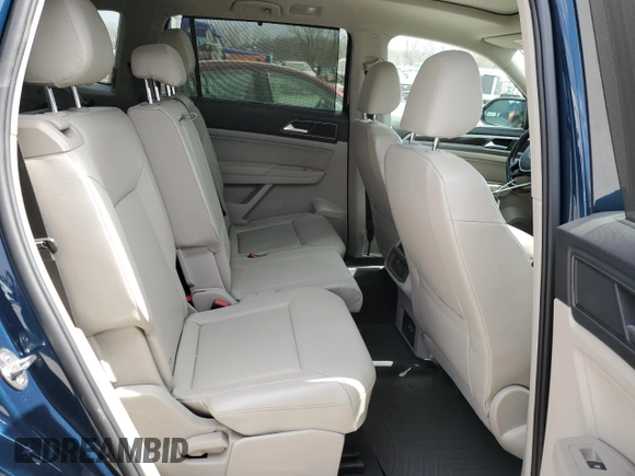 2018 Volkswagen Atlas SEL with VIN 1V2MR2CA4JC526735, listed as a Copart auction lot 48116255 with 121,838 mi miles and Salvage title. Bid and sale history available at DreamBid. Image 11.
