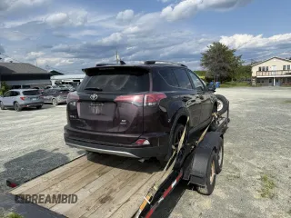 2017 Toyota RAV4 SE z VIN 2T3JFREVXHW628554, wystawiony jako Copart lot #61222355 z przebiegiem 162 218 mil mil oraz Szkoda całkowita • Salvage title. Historia ofert i sprzedaży dostępna na DreamBid. Obrazek 3.