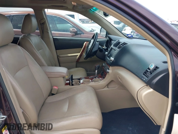 2011 Toyota Highlander Limited with VIN 5TDYK3EH3BS035953, listed as a IAAI auction lot 42388693 with 236,073 mi miles and . Bid and sale history available at DreamBid. Image 5.