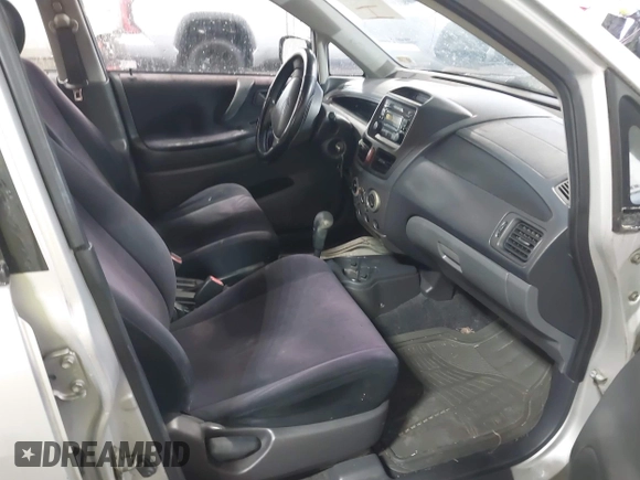 2003 Suzuki Aerio S z VIN JS2RA41S335159927, wystawiony jako IAAI lot #42012847 z przebiegiem 132 482 mil mil oraz . Historia ofert i sprzedaży dostępna na DreamBid. Obrazek 5.