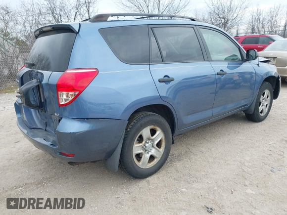 2007 Toyota RAV4 with VIN JTMBD33V675070198, listed as a IAAI auction lot 41987663 with 135,387 mi miles. Bid and sale history available at carsss.com. Image 4.
