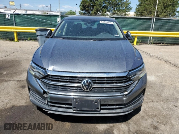 2022 Volkswagen Jetta SE with VIN 3VWEM7BU9NM013608, listed as a Copart auction lot 61476275 with 33,316 mi miles and Salvage title. Bid and sale history available at DreamBid. Image 5.