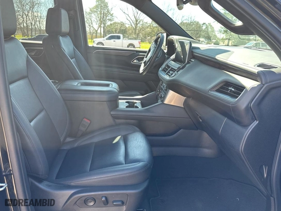 2023 Chevrolet Tahoe LT with VIN 1GNSKNKD6PR349127, listed as a Copart auction lot 47049155 with 31,552 mi miles and Clean Title. Bid and sale history available at carsss.com. Image 5.