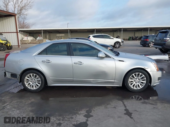 2013 Cadillac CTS Sedan Luxury with VIN 1G6DE5E55D0174224, listed as a IAAI auction lot 41750628 with 71,738 mi miles. Bid and sale history available at carsss.com. Image 14.