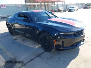 2019 Chevrolet Camaro 1LT with VIN 1G1FB1RS5K0132570, listed as a IAAI auction lot 41337048 with 67,183 mi miles. Bid and sale history available at carsss.com. Image 1.