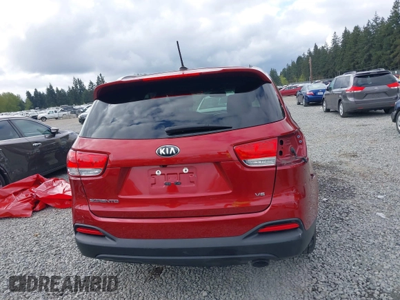 2016 Kia Sorento LX with VIN 5XYPGDA59GG180661, listed as a IAAI auction lot 42068449 with 158,463 mi miles. Bid and sale history available at carsss.com. Image 17.