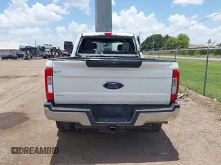 2019 Ford F-250 XL with VIN 1FT7W2BT7KEG38882, listed as a IAAI auction lot 42575702 with Not provided miles and . Bid and sale history available at DreamBid. Image 16.