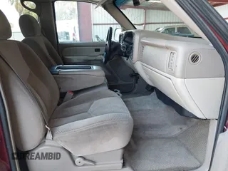 2003 Chevrolet Suburban LS with VIN 1GNEC16T13J311799, listed as a IAAI auction lot 42749805 with 354,818 mi miles and . Bid and sale history available at DreamBid. Image 5.
