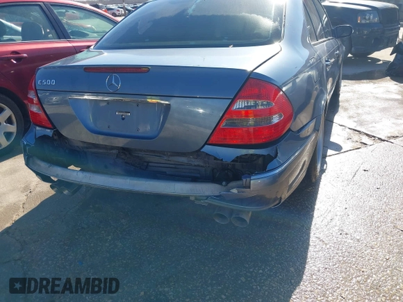 2005 Mercedes-Benz E 500 z VIN WDBUF70J75A670534, wystawiony jako IAAI lot #41660101 z przebiegiem 105 207 mil mil oraz . Historia ofert i sprzedaży dostępna na DreamBid. Obrazek 6.