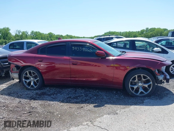 2017 Dodge Charger SXT z VIN 2C3CDXHG1HH504094, wystawiony jako IAAI lot #39339160 z przebiegiem 109 395 mil mil oraz . Historia ofert i sprzedaży dostępna na DreamBid. Obrazek 14.