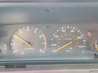 1989 Toyota Camry DLX z VIN 4T1SV21E3KU053153, wystawiony jako Copart lot #49917485 z przebiegiem 79 028 mil mil oraz Szkoda całkowita • Salvage title. Historia ofert i sprzedaży dostępna na DreamBid. Obrazek 9.