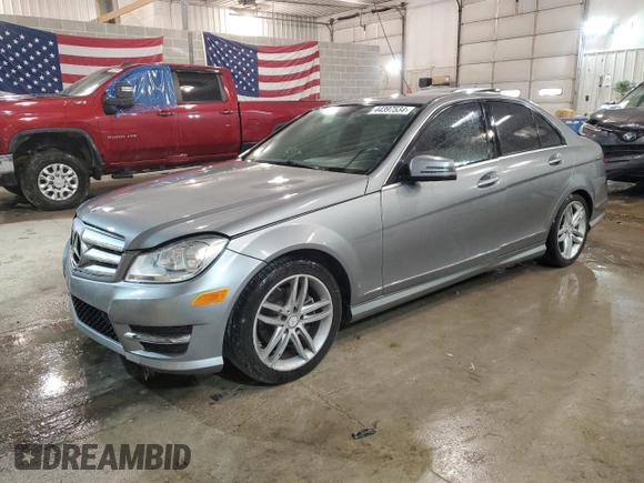 2013 Mercedes-Benz C 250 Sport with VIN WDDGF4HBXDA853389, listed as a Copart auction lot 44397534 with 102,521 mi miles and Clean title. Bid and sale history available at DreamBid. Image 1.