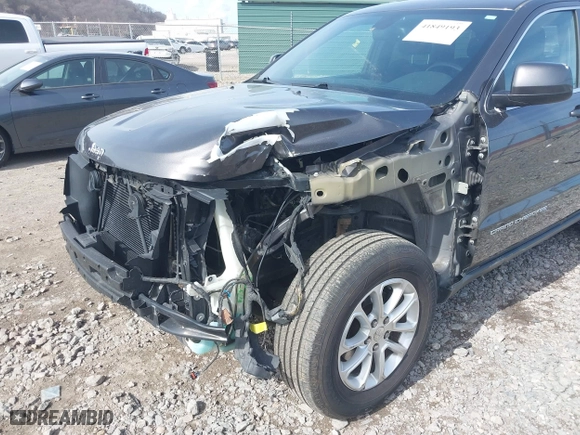 2015 Jeep Grand Cherokee Altitude with VIN 1C4RJFAG9FC796385, listed as a IAAI auction lot 41849193 with 111,739 mi miles. Bid and sale history available at carsss.com. Image 6.