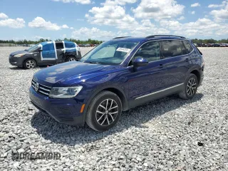 2021 Volkswagen Tiguan SE z VIN 3VV3B7AX4MM078345, wystawiony jako Copart lot #56944205 z przebiegiem 97 411 mil mil oraz Nie do naprawy • Non repairable. Historia ofert i sprzedaży dostępna na DreamBid. Obrazek 1.