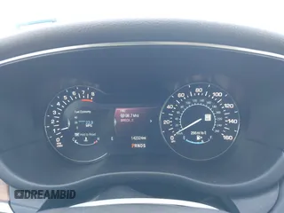 2015 Lincoln MKC with VIN 5LMCJ1A93FUJ30944, listed as a IAAI auction lot 41835261 with 142,324 mi miles. Bid and sale history available at carsss.com. Image 7.