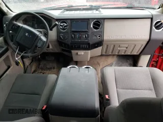2010 Ford F-250 XL z VIN 1FTSX2BR7AEA80509, wystawiony jako Copart lot #51778745 z przebiegiem 219 126 mil mil oraz Szkoda całkowita • Salvage title. Historia ofert i sprzedaży dostępna na DreamBid. Obrazek 8.
