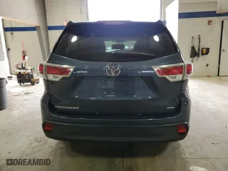 2016 Toyota Highlander LE with VIN 5TDBKRFH2GS267085, listed as a Copart auction lot 48746945 with 166,458 mi miles and Salvage Title. Bid and sale history available at carsss.com. Image 6.