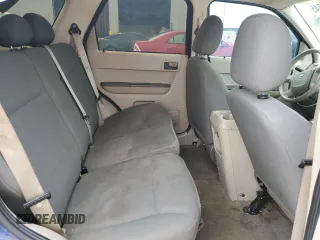 2008 Ford Escape XLS z VIN 1FMCU02Z98KB14085, wystawiony jako Copart lot #58335845 z przebiegiem 191 313 mil mil oraz Szkoda całkowita • Salvage title. Historia ofert i sprzedaży dostępna na DreamBid. Obrazek 11.