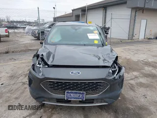 2020 Ford Escape SE с VIN 1FMCU9G60LUA96687, выставлен на аукционе IAAI как лот 41219260 с пробегом Не указан миль и . История ставок и продаж доступна на DreamBid. Изображение 6.