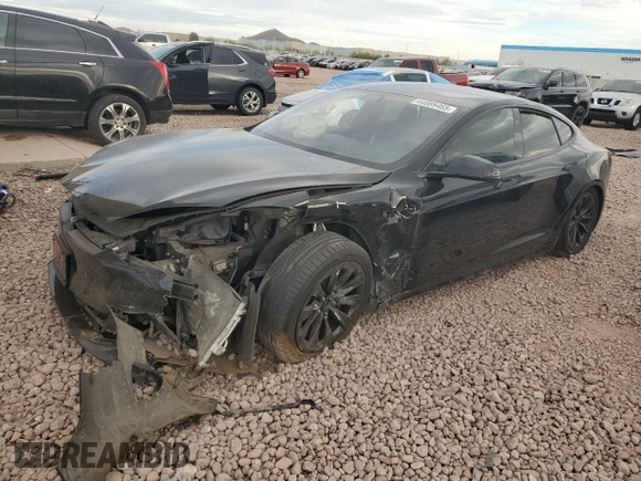 2017 Tesla Model S 60 z VIN 5YJSA1E15HF218686, wystawiony jako Copart lot #44689465 z przebiegiem 101 964 mil mil oraz Szkoda całkowita • Salvage title. Historia ofert i sprzedaży dostępna na DreamBid. Obrazek 1.