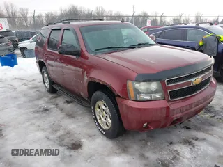 2009 Chevrolet Tahoe 2LT z VIN 1GNFK23029J122448, wystawiony jako IAAI lot #41674335 z przebiegiem 251 456 mil mil oraz . Historia ofert i sprzedaży dostępna na DreamBid. Obrazek 1.