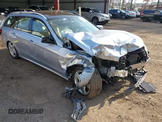 2016 Mercedes-Benz E-Class E 350 Luxury with VIN WDDHH8JB9GB233941, listed as a IAAI auction lot 41184353 with 79,303 mi miles. Bid and sale history available at carsss.com. Image 1.