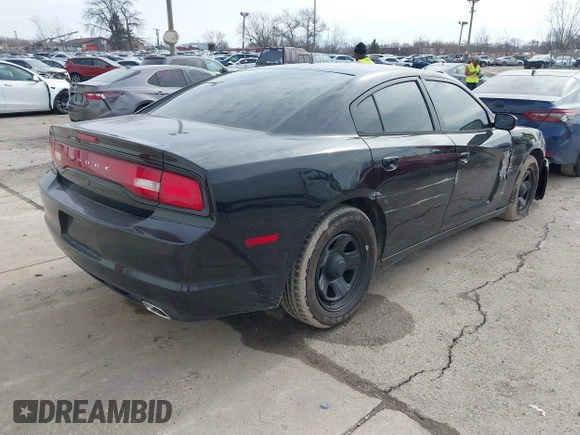 2013 Dodge Charger Police z VIN 2C3CDXAG5DH716369, wystawiony jako IAAI lot #41645644 z przebiegiem 127 535 mil mil oraz . Historia ofert i sprzedaży dostępna na DreamBid. Obrazek 4.
