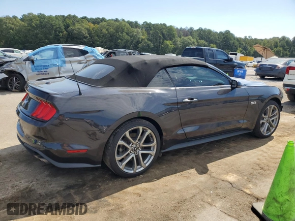 2022 Ford Mustang GT Premium z VIN 1FATP8FF5N5138913, wystawiony jako Copart lot #72603504 z przebiegiem 28 165 mil mil oraz Szkoda całkowita • Salvage title. Historia ofert i sprzedaży dostępna na DreamBid. Obrazek 3.