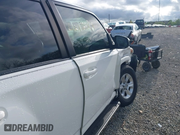 2016 Toyota 4Runner SR5 with VIN JTEZU5JR8G5144281, listed as a IAAI auction lot 42172369 with 143,826 mi miles and . Bid and sale history available at DreamBid. Image 18.