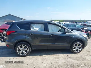 2019 Ford Escape Titanium с VIN 1FMCU9J94KUC24611, выставлен на аукционе IAAI как лот 42595286 с пробегом 77 280 миль миль и . История ставок и продаж доступна на DreamBid. Изображение 12.